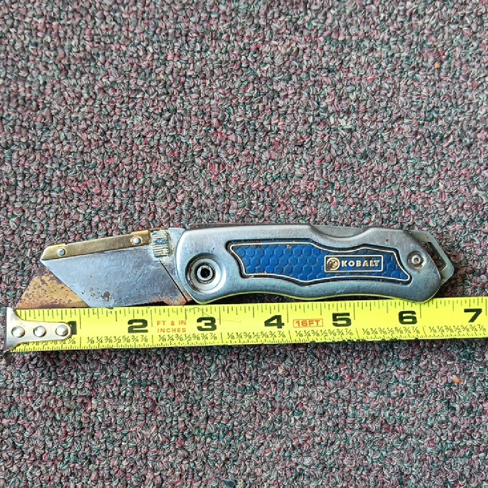 KOBALT Compact Utility Folding Knife